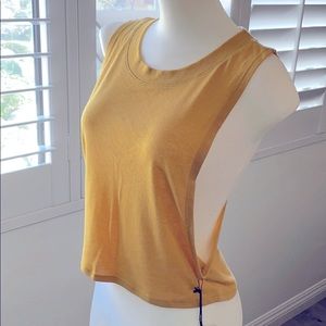 Aloe muscle crop top